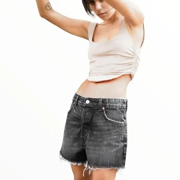 ZARA | Anthracite Gray | STRAIGHT CUT SHORTS - Picture 4 of 8